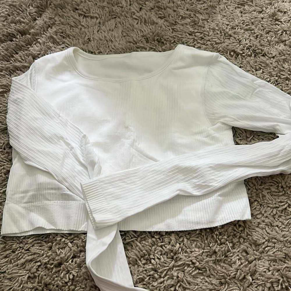 Lululemon ebb to street long sleeve